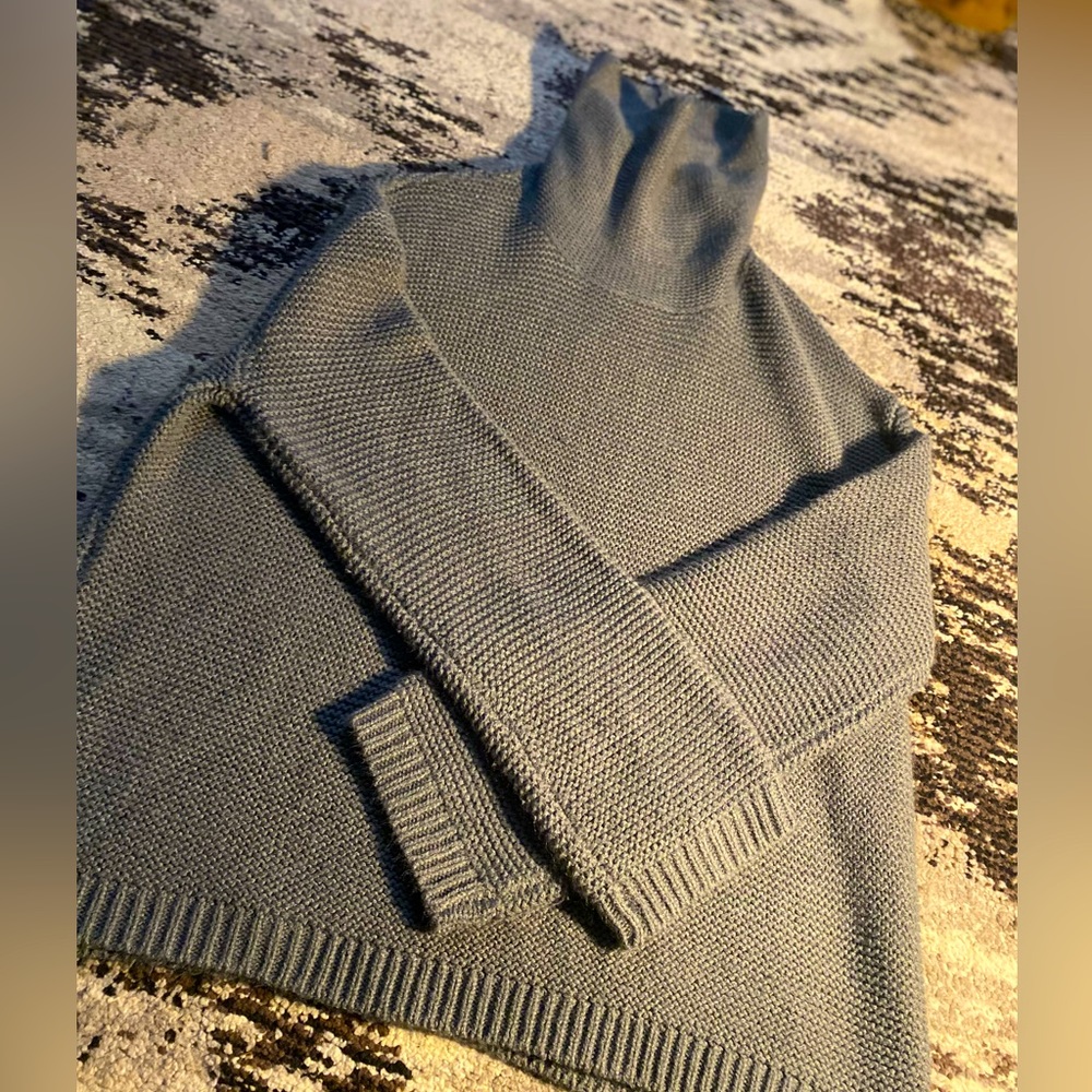 Grey turtle neck